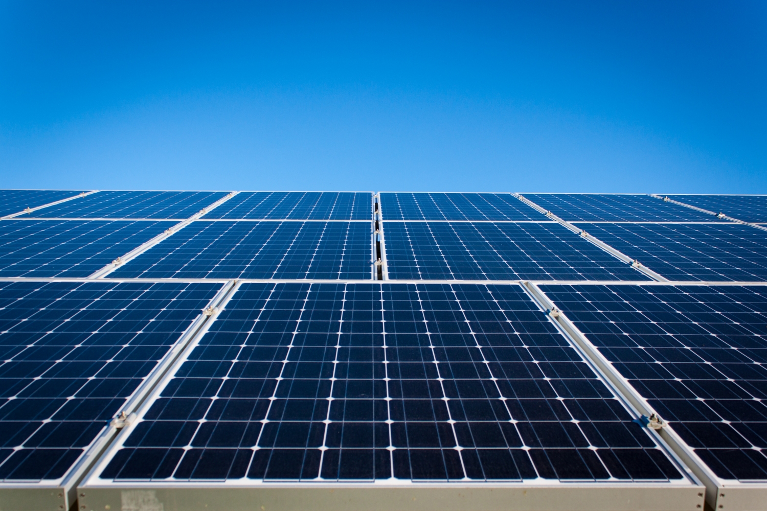JLA Advogados e Consultores assessora consórcio EDF e ITOCHU no closing do maior projeto solar de Timor-Leste
